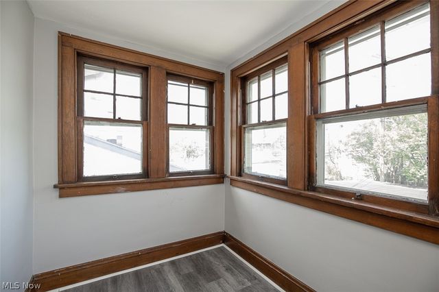 10203 Greenview Avenue, Garfield Heights, OH 44125