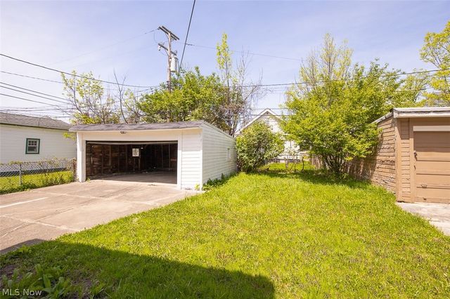 10203 Greenview Avenue, Garfield Heights, OH 44125