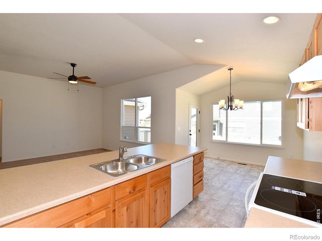 528 86th Avenue, Greeley, CO 80634