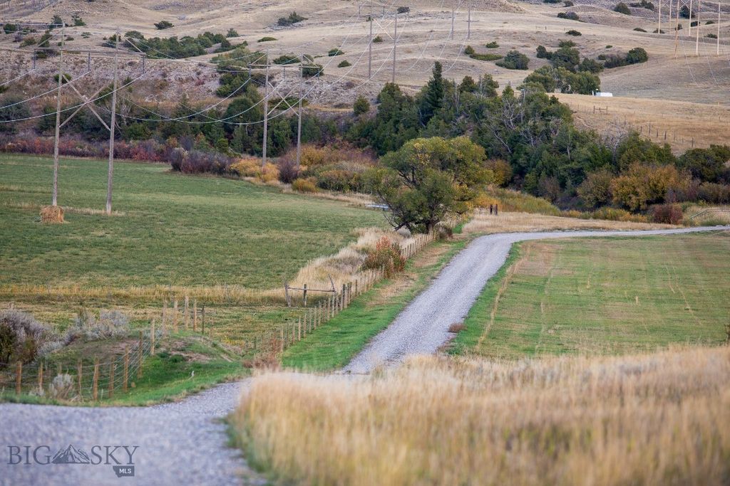 858 Lower Sweet Grass, Big Timber, MT 59011 photo 3