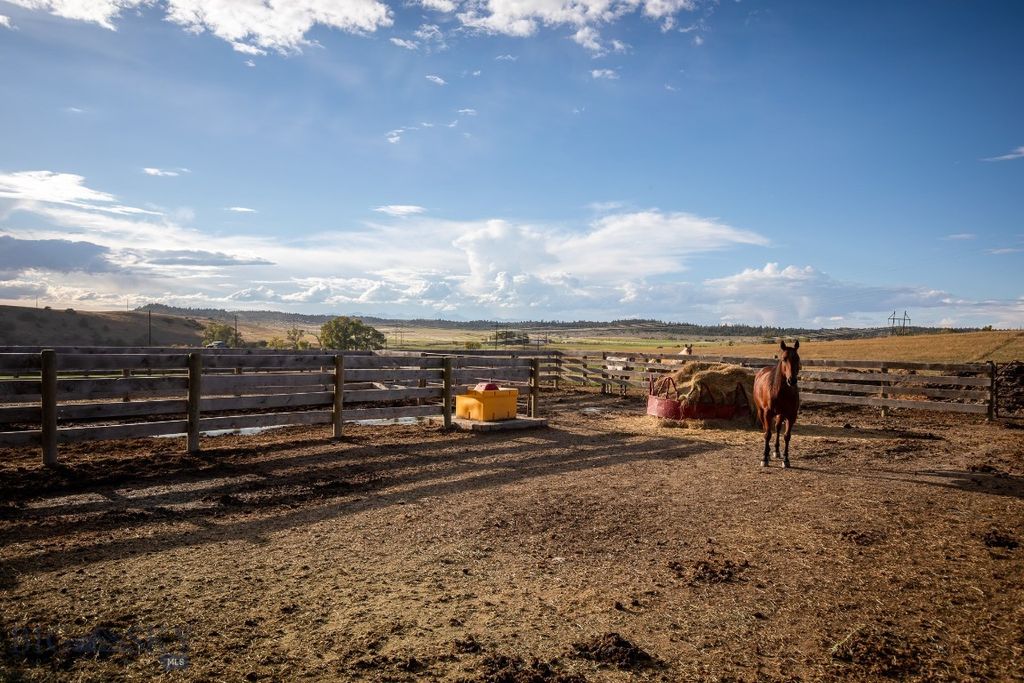 858 Lower Sweet Grass, Big Timber, MT 59011 photo 31