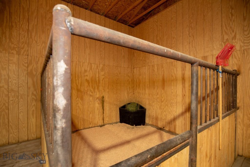 858 Lower Sweet Grass, Big Timber, MT 59011 photo 39