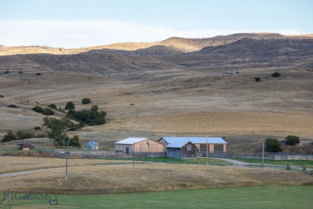 858 Lower Sweet Grass, Big Timber, MT 59011 photo 5