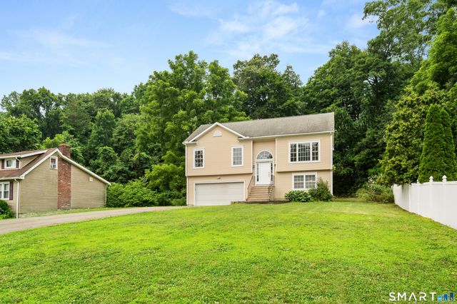 10 West Street, Woodbridge, CT 06525