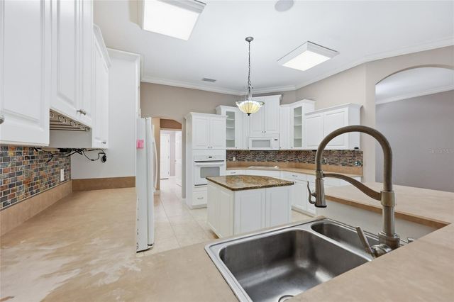 25176 NW 209TH AVENUE, High Springs, FL 32643
