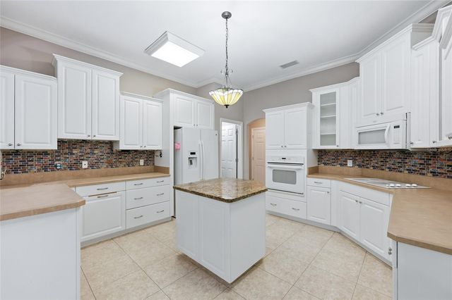 25176 NW 209TH AVENUE, High Springs, FL 32643