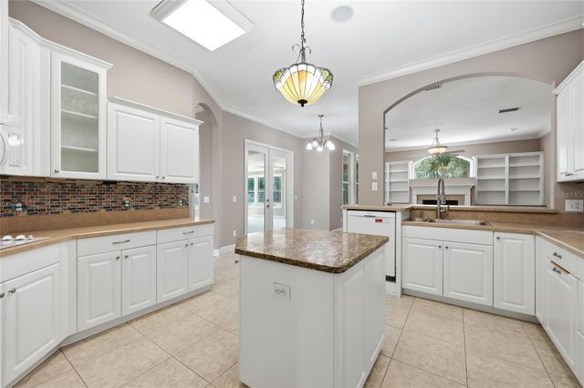 25176 NW 209TH AVENUE, High Springs, FL 32643