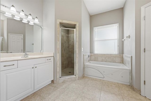 25176 NW 209TH AVENUE, High Springs, FL 32643