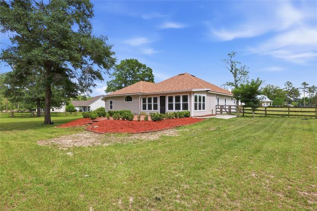 25176 NW 209TH AVENUE, High Springs, FL 32643