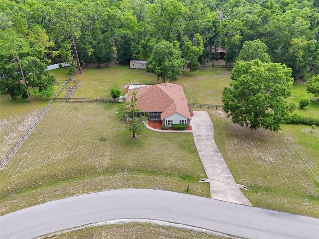 25176 NW 209TH AVENUE, High Springs, FL 32643