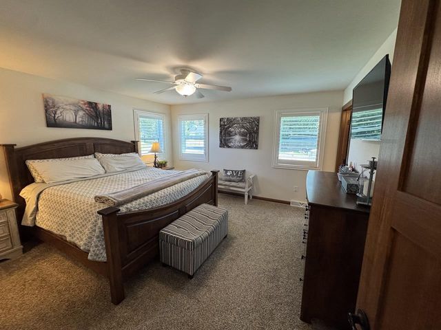 2260 SISKEN LANE, Kronenwetter, WI 54455