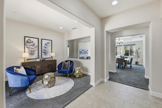 1733 Klamath Rd, West Sacramento, CA 95691