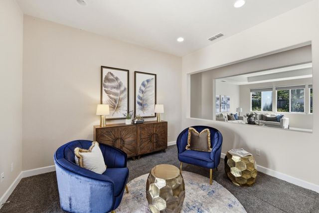 1733 Klamath Rd, West Sacramento, CA 95691