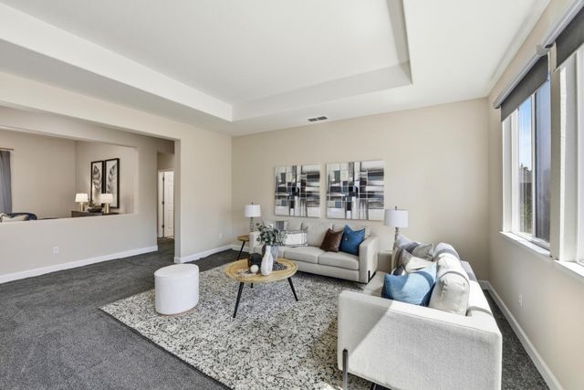 1733 Klamath Rd, West Sacramento, CA 95691