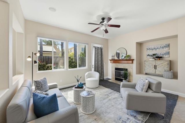 1733 Klamath Rd, West Sacramento, CA 95691