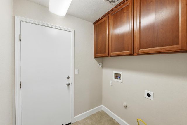 1733 Klamath Rd, West Sacramento, CA 95691