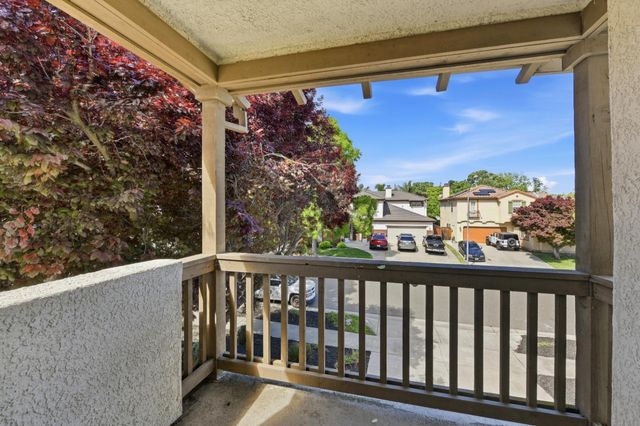 1733 Klamath Rd, West Sacramento, CA 95691