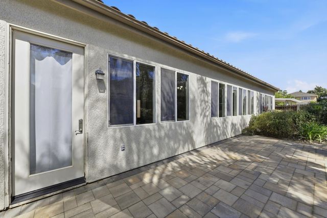 1733 Klamath Rd, West Sacramento, CA 95691