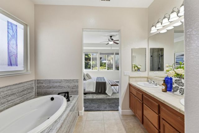 1733 Klamath Rd, West Sacramento, CA 95691