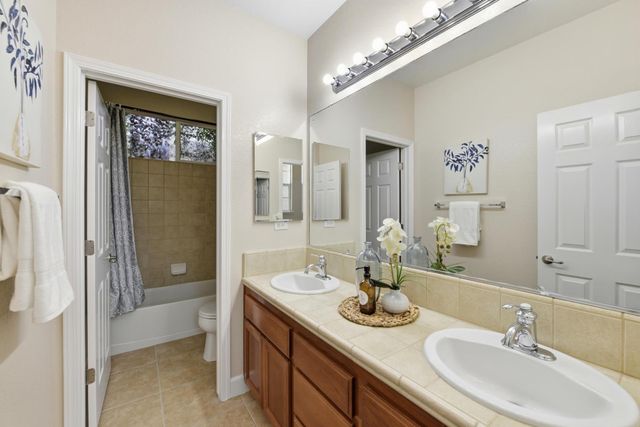 1733 Klamath Rd, West Sacramento, CA 95691