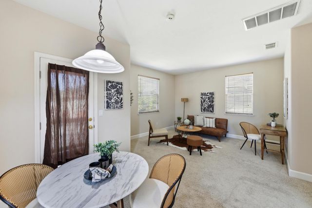 1733 Klamath Rd, West Sacramento, CA 95691