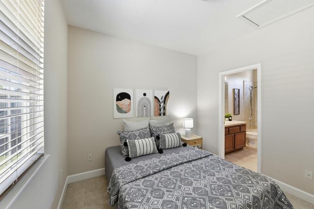 1733 Klamath Rd, West Sacramento, CA 95691