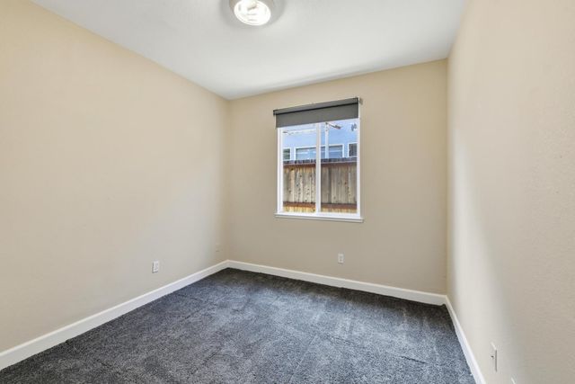 1733 Klamath Rd, West Sacramento, CA 95691