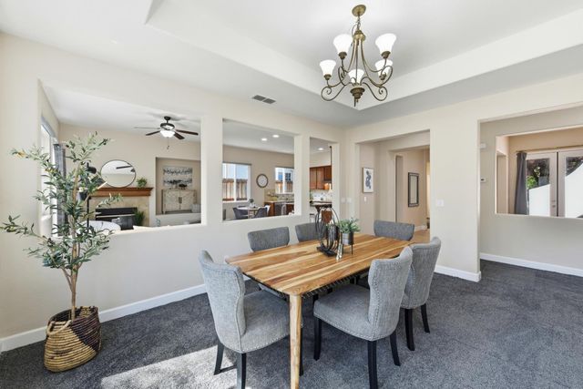 1733 Klamath Rd, West Sacramento, CA 95691