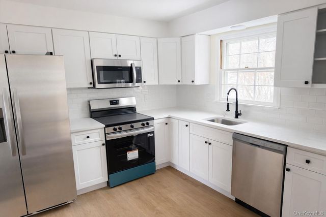 307 Norwalk Avenue, Medford, NY 11763