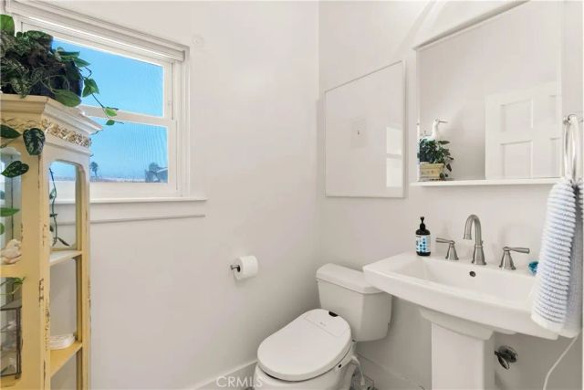 1304 The Strand A, Manhattan Beach, CA 90266