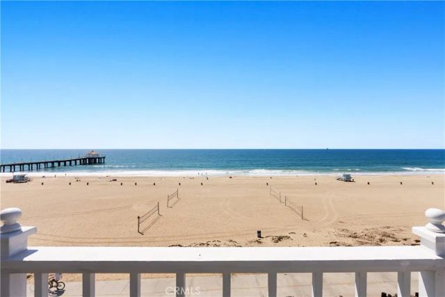 1304 The Strand A, Manhattan Beach, CA 90266