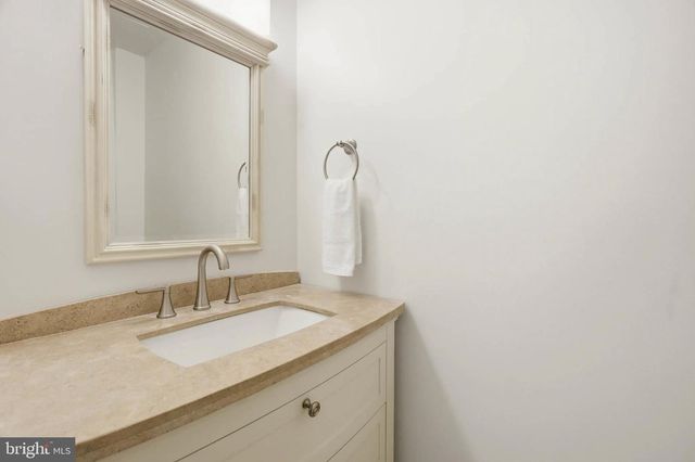 8112 WOODED GLEN CT, Ellicott City, MD 21043