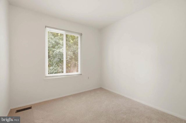 8112 WOODED GLEN CT, Ellicott City, MD 21043