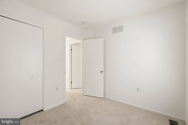 8112 WOODED GLEN CT, Ellicott City, MD 21043