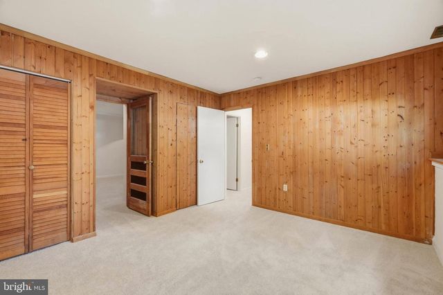8112 WOODED GLEN CT, Ellicott City, MD 21043