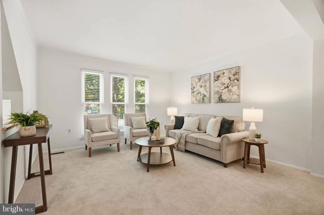 8112 WOODED GLEN CT, Ellicott City, MD 21043