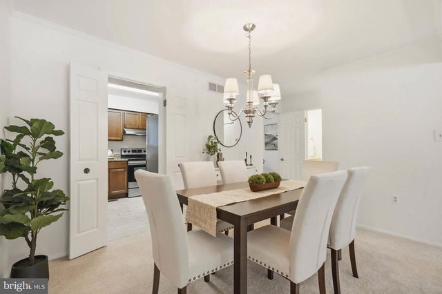 8112 WOODED GLEN CT, Ellicott City, MD 21043