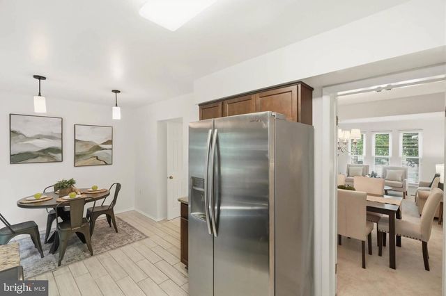 8112 WOODED GLEN CT, Ellicott City, MD 21043
