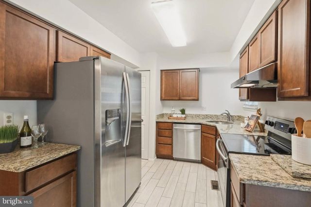 8112 WOODED GLEN CT, Ellicott City, MD 21043