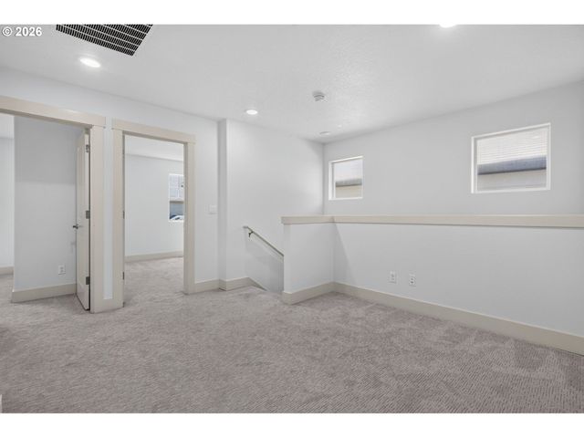 15158 Nw EVELYN St, Portland, OR 97229