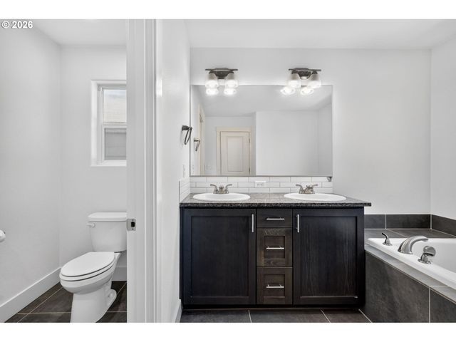 15158 Nw EVELYN St, Portland, OR 97229