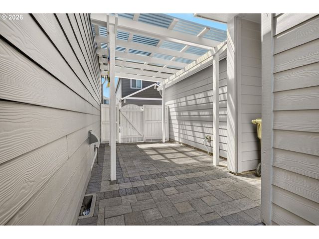 15158 Nw EVELYN St, Portland, OR 97229