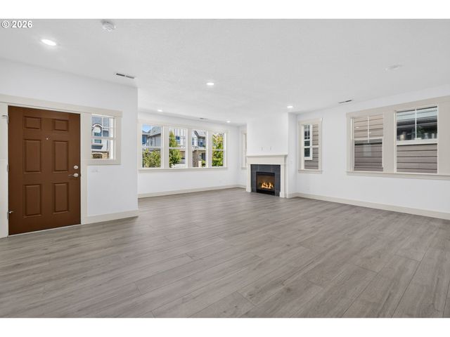 15158 Nw EVELYN St, Portland, OR 97229