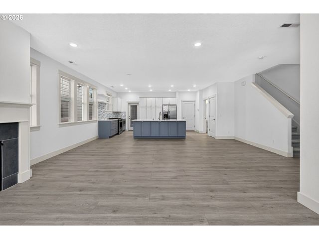 15158 Nw EVELYN St, Portland, OR 97229