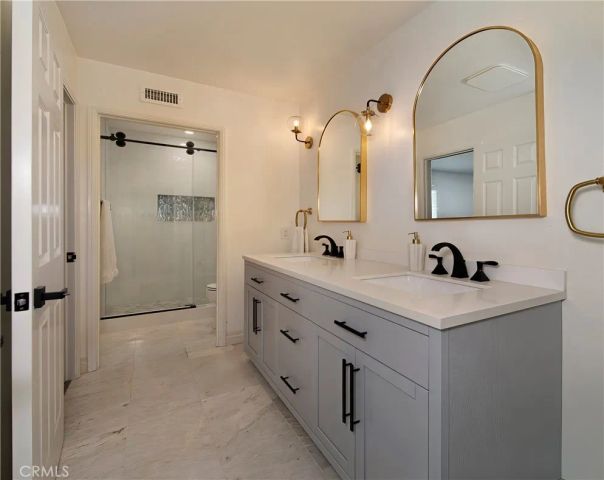 125 Nantucket Lane, Aliso Viejo, CA 92656