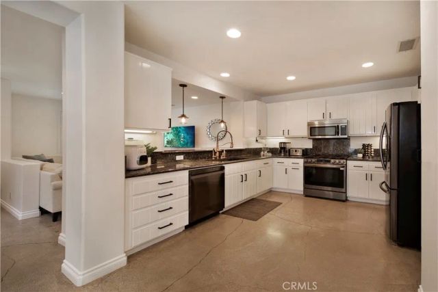 125 Nantucket Lane, Aliso Viejo, CA 92656