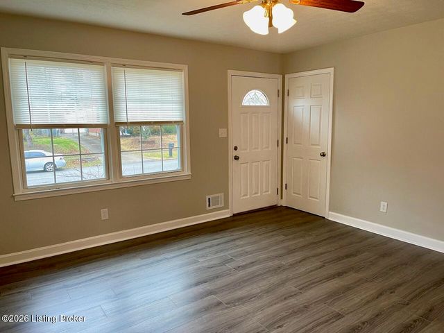 9019 Brandywyne Dr, Louisville, KY 40291