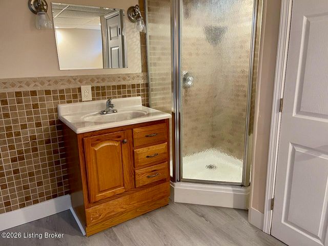 9019 Brandywyne Dr, Louisville, KY 40291