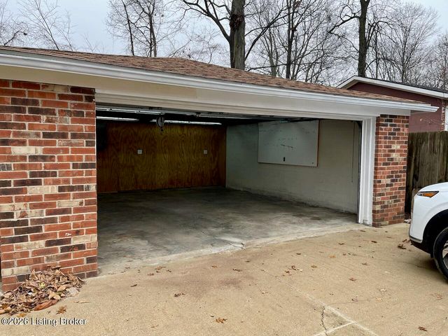 9019 Brandywyne Dr, Louisville, KY 40291