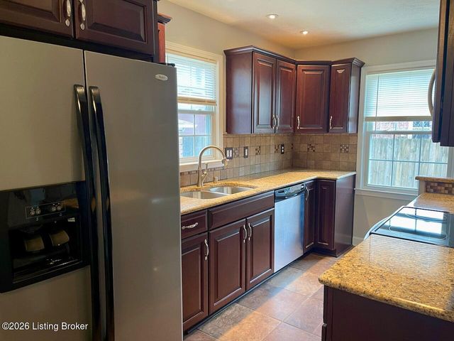 9019 Brandywyne Dr, Louisville, KY 40291